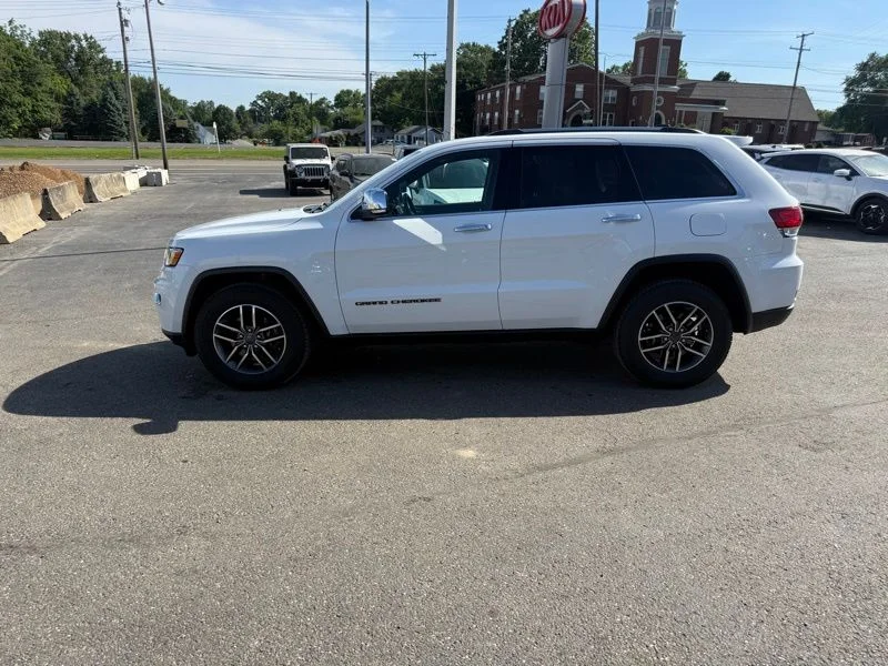 Used 2020 White Jeep Limited image 4