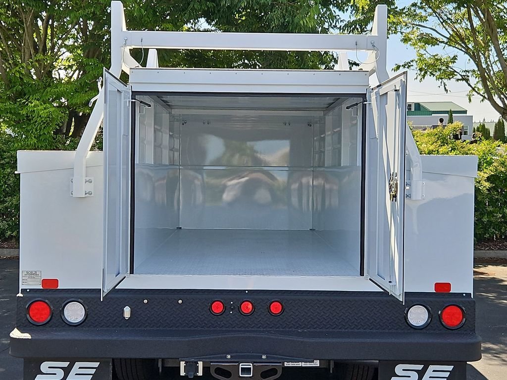 New 2026 Bright White Clearcoat RAM Tradesman image 24