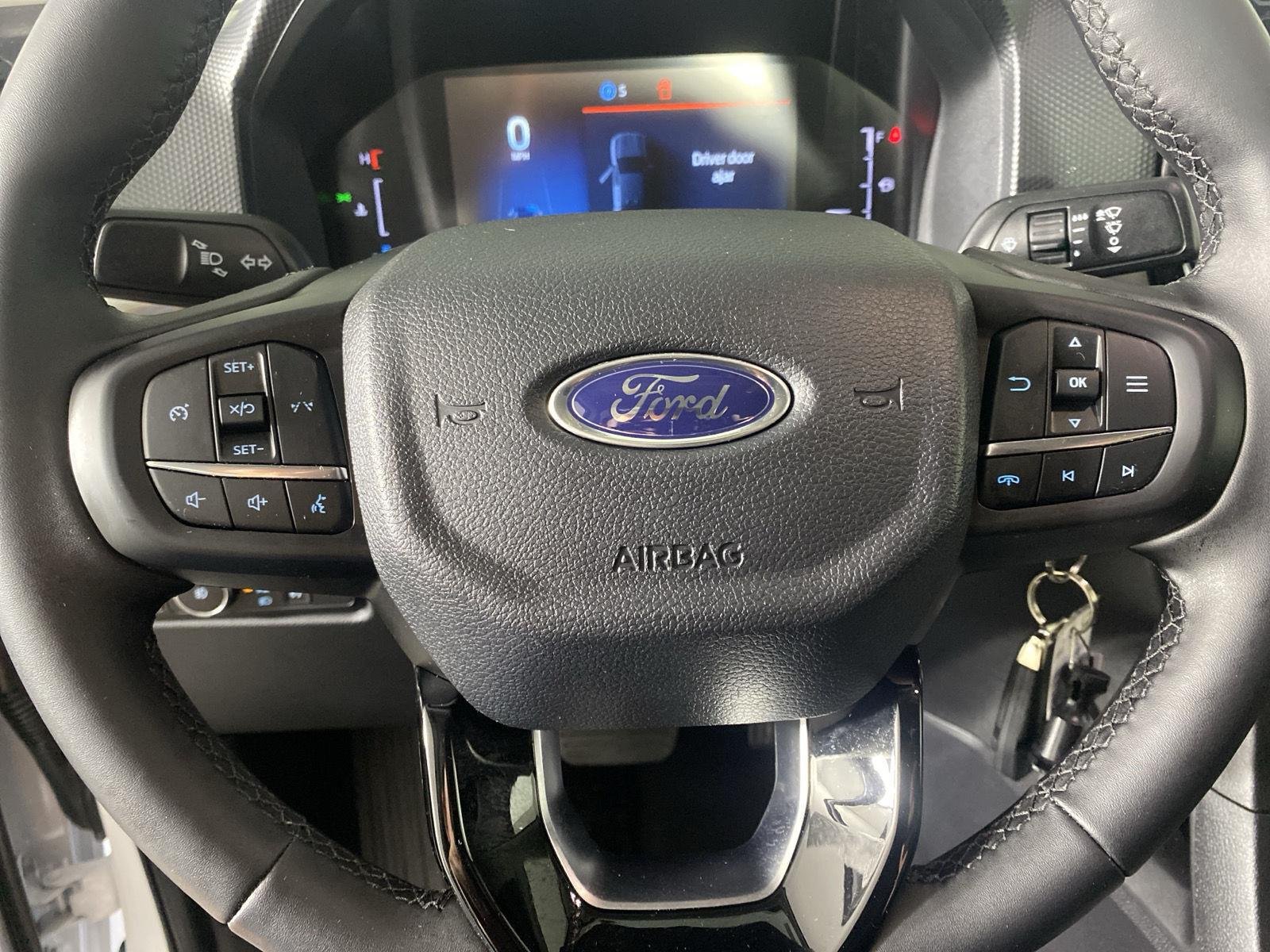 Used 2025 Oxford White Ford XLT image 16