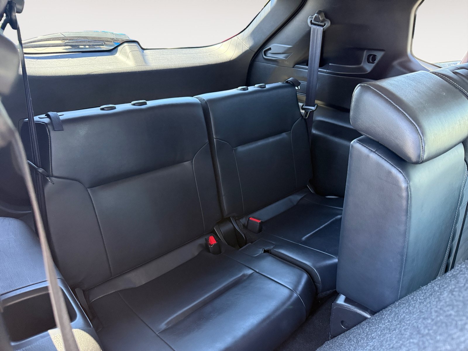 Used 2024 Alloy Silver Metallic Mitsubishi SE image 19