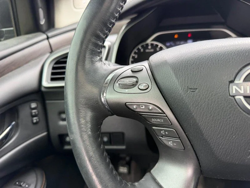 Used 2023 Gray Nissan Platinum image 12