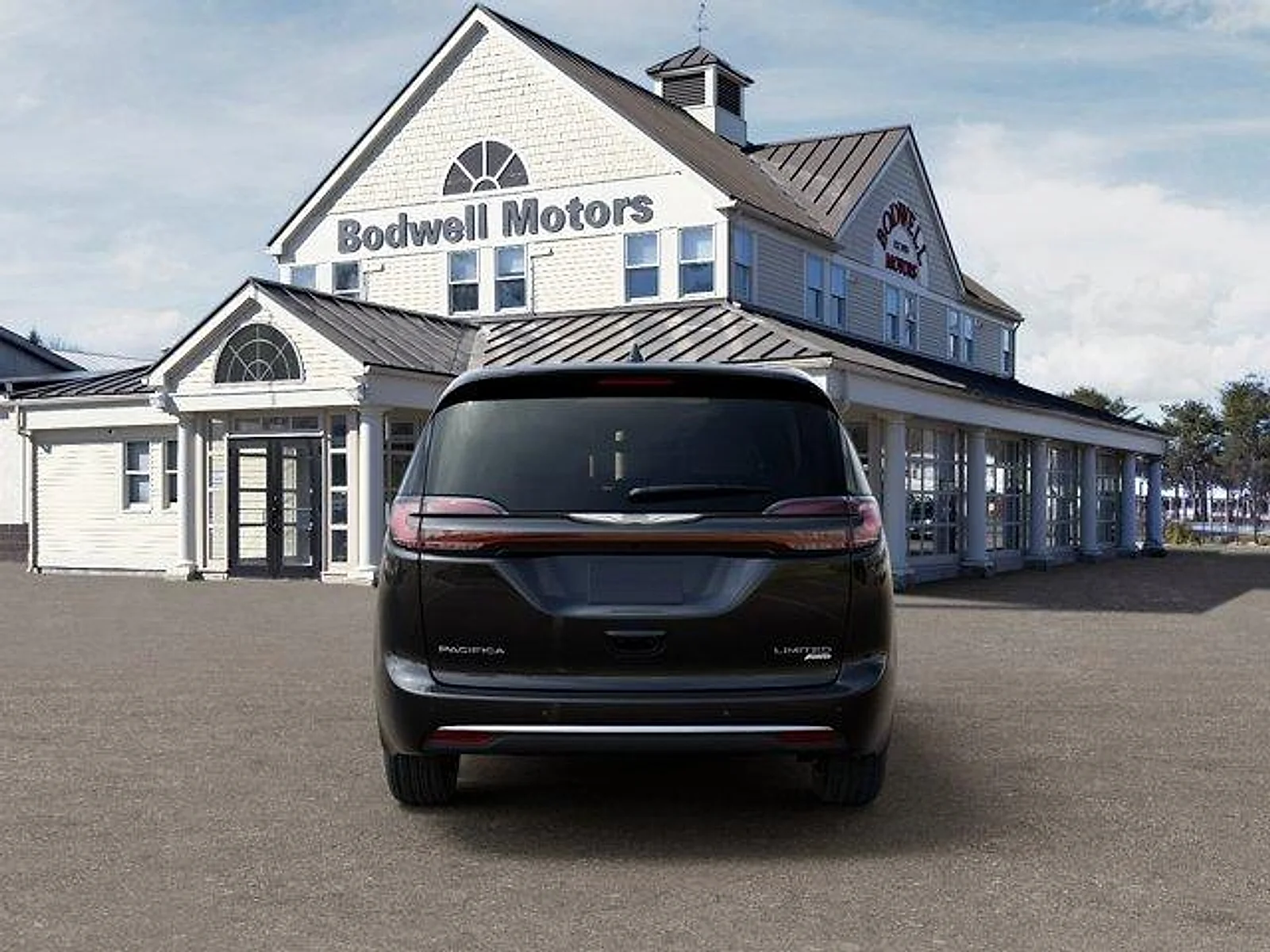 New 2026 Diamond Black Crystal Pearl-Coat Exterior Paint Chrysler Limited AWD image 7