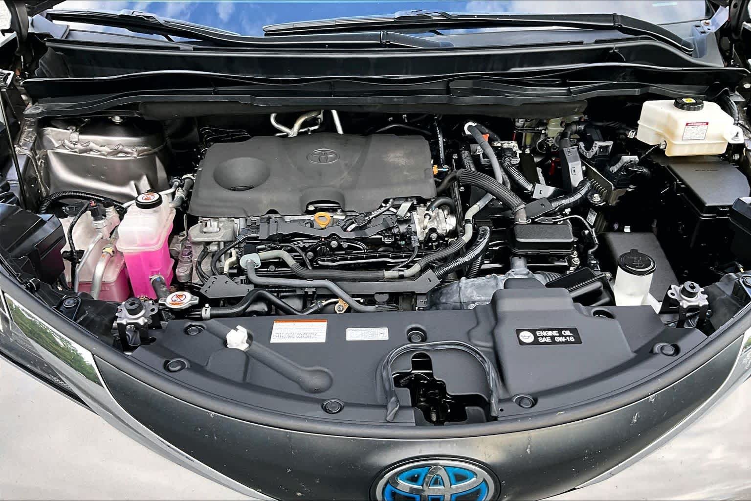 Used 2022 Predawn Gray Mica Toyota LE image 31