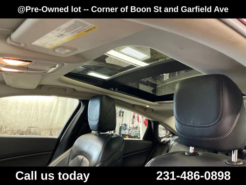 Used 2015 Red Chrysler C image 13