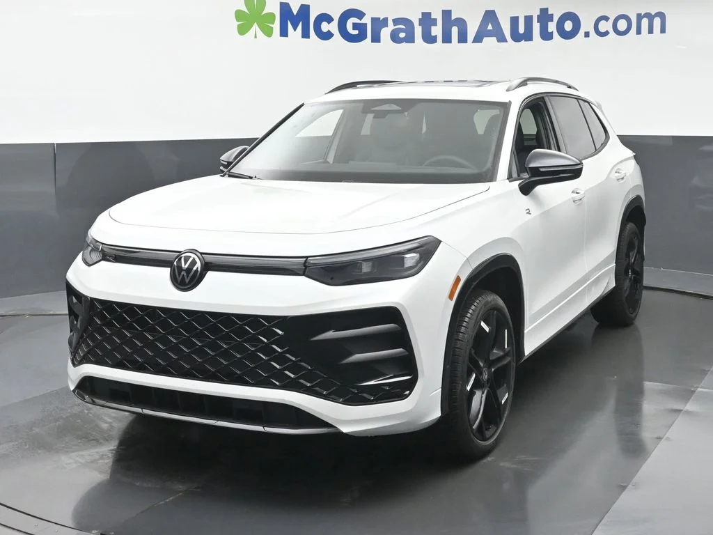 New 2026 Opal White Pearl Volkswagen 2.0T SE R-Line Black image 21