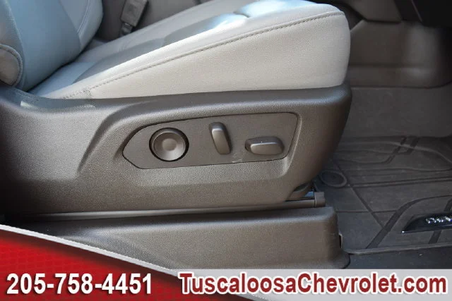 Certified Used 2025 Sterling Gray Metallic Chevrolet Z71 image 33