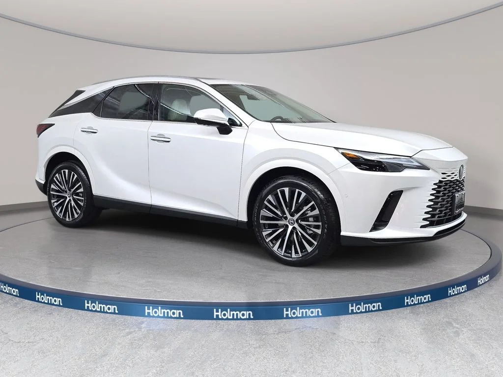 New 2026 Eminent White Pearl Lexus PREMIUM PLUS image 3