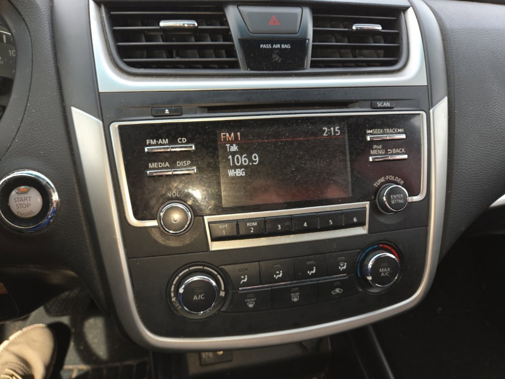 Used 2017 White Nissan 2.5 S image 13