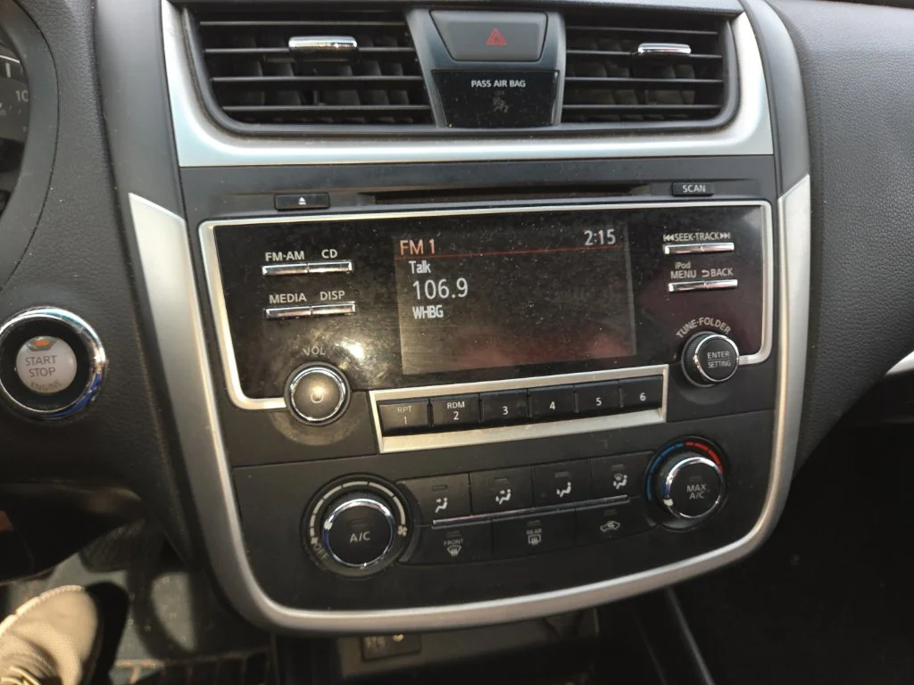 Used 2017 White Nissan 2.5 S image 13