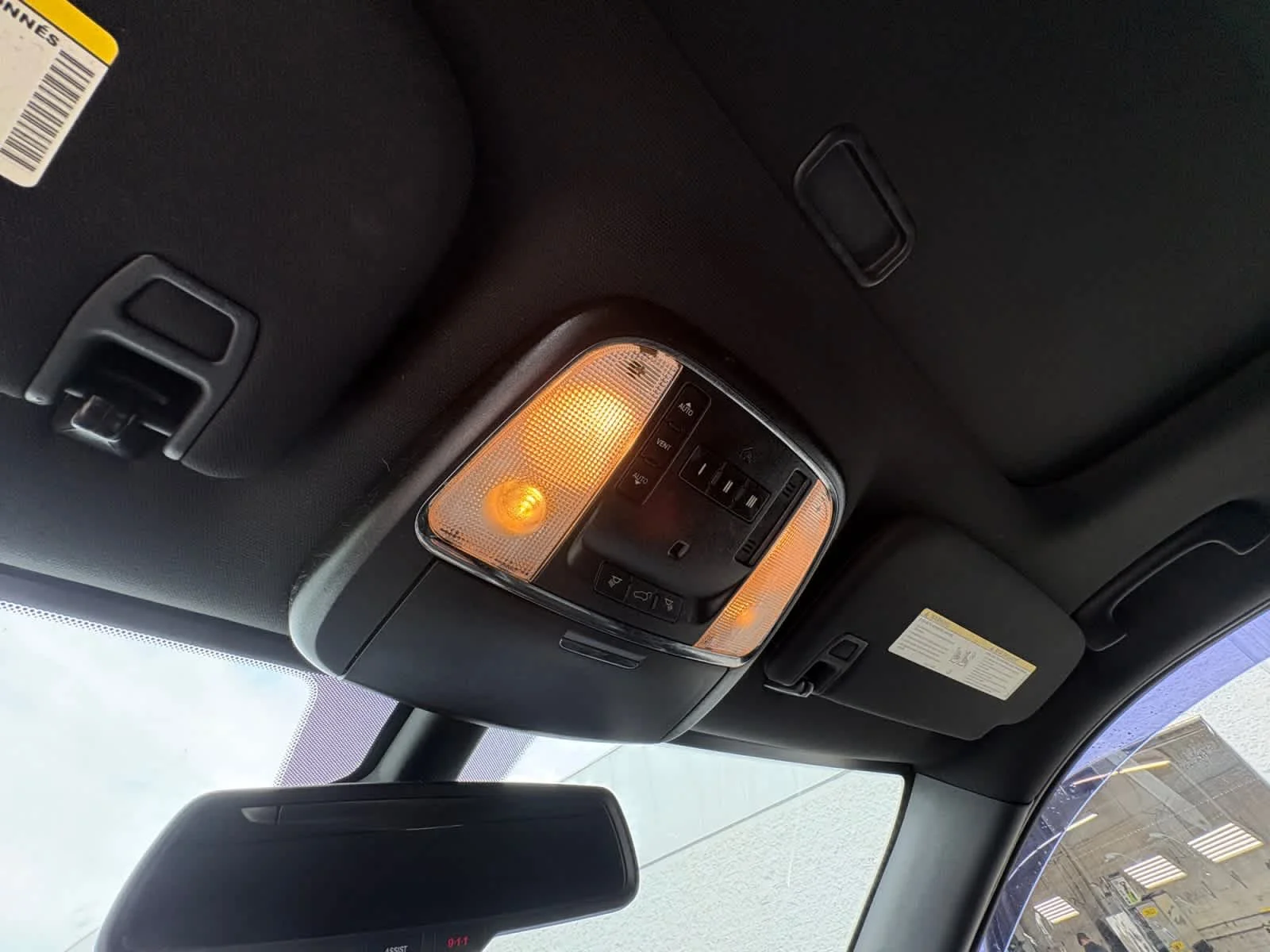 Used 2014 Bright White Clearcoat Jeep Altitude image 24