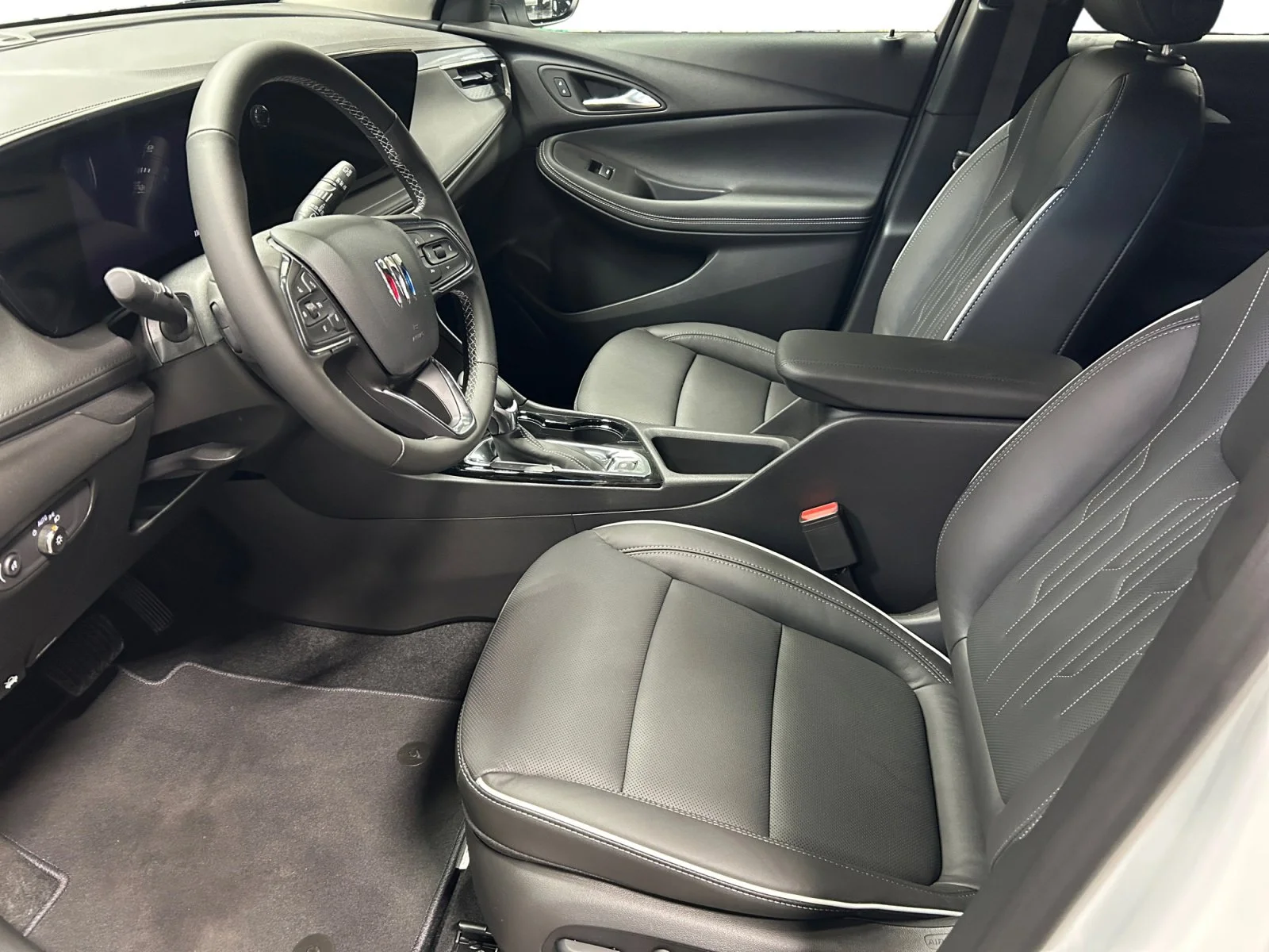 New 2026 White Frost Tricoat Buick Avenir AWD image 14
