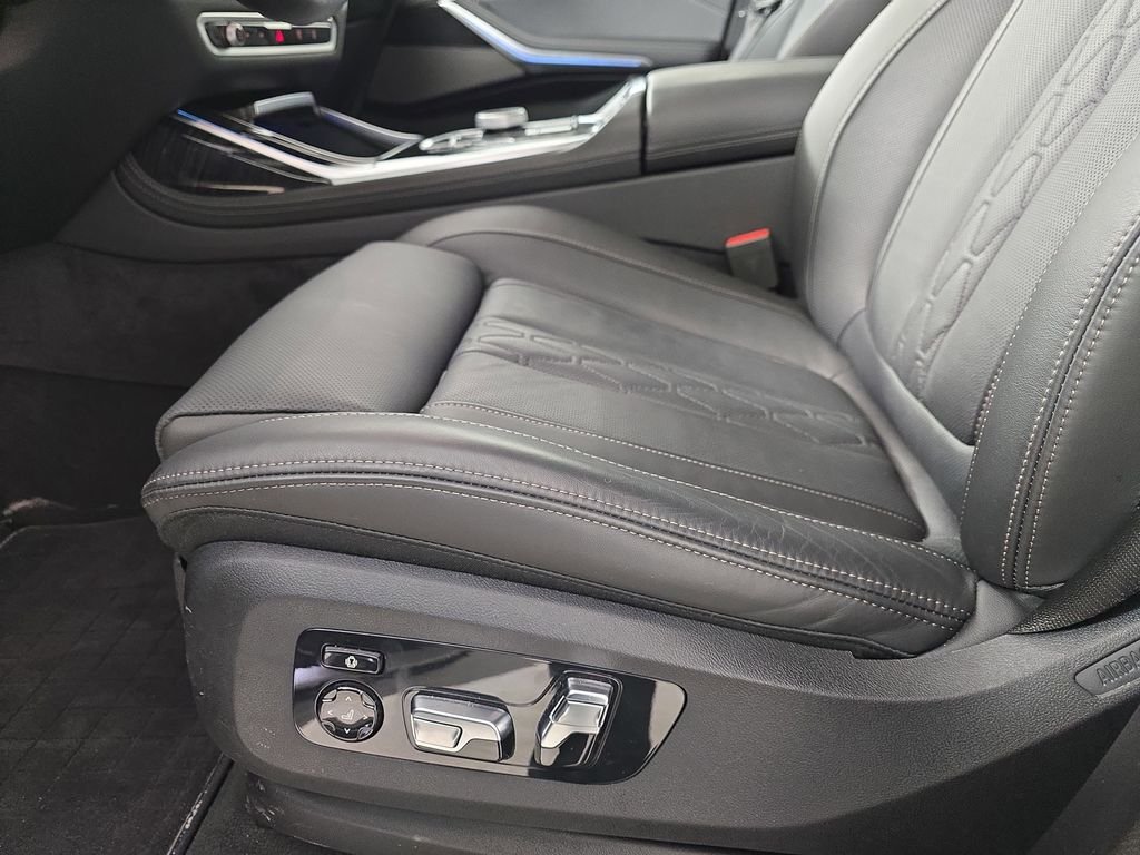 Certified Used 2025 Mineral White Metallic BMW M60i image 30