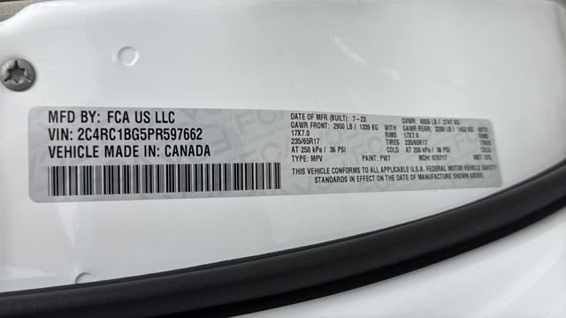 Used 2023 Bright White Clearcoat Chrysler Touring L image 26
