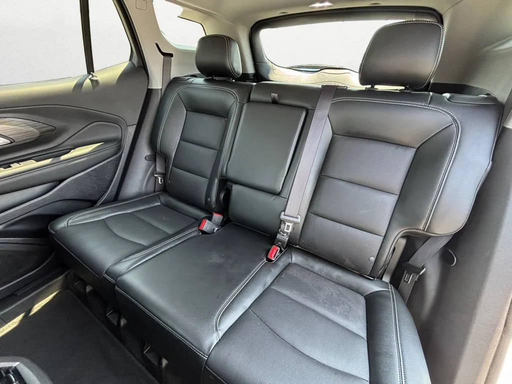Used 2024 Summit White GMC SLT image 10