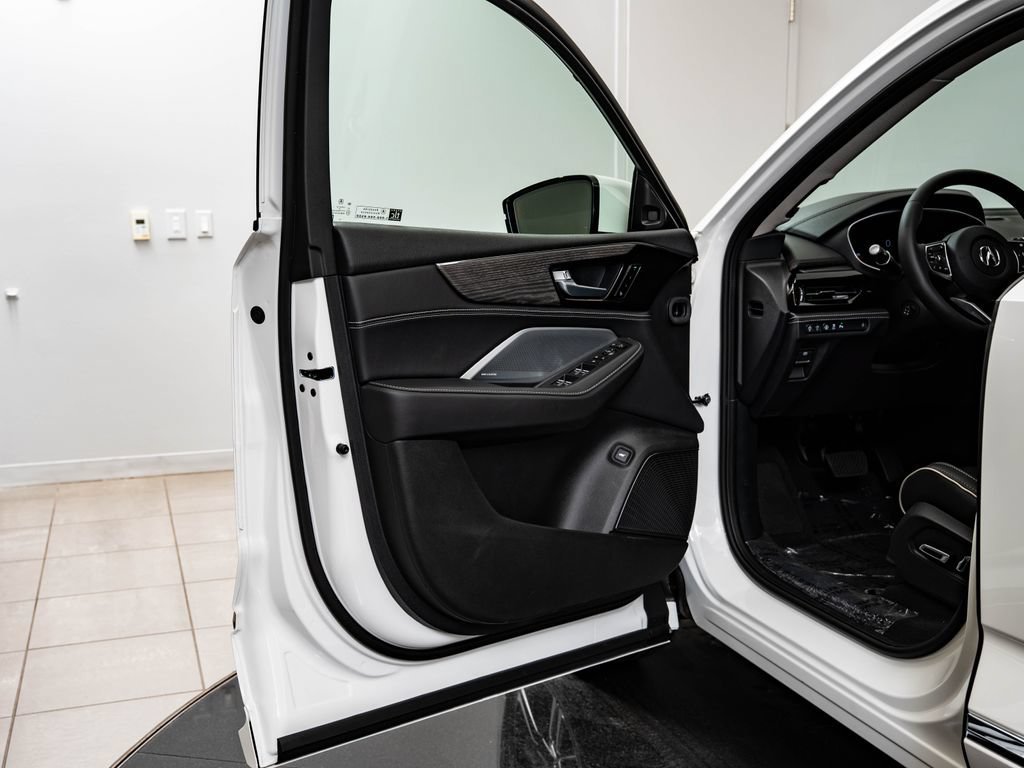 New 2026 Platinum White Pearl Acura Advance Package image 29