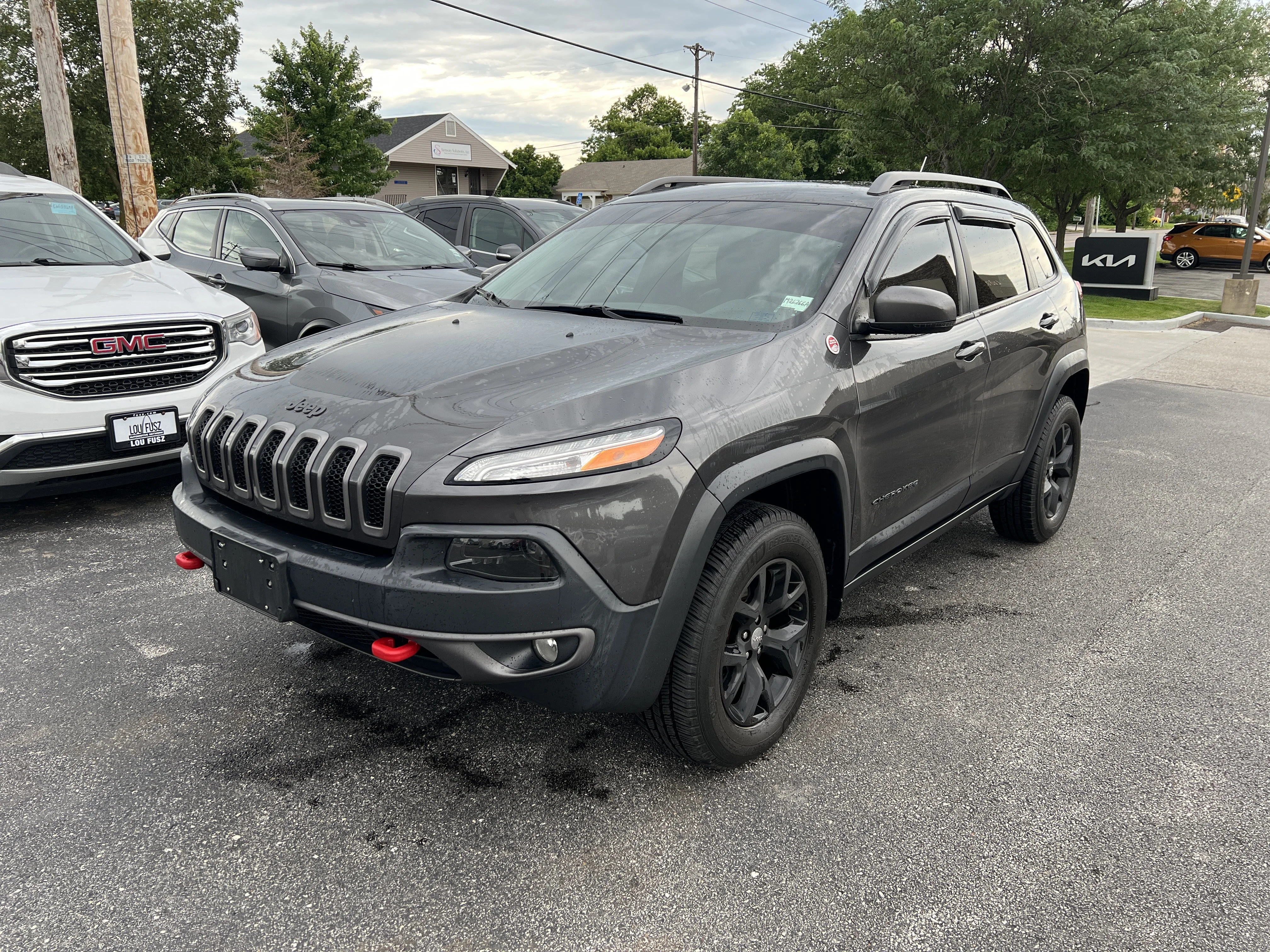 Used 2015 Granite Crystal Metallic Clearcoat Jeep Trailhawk image 4