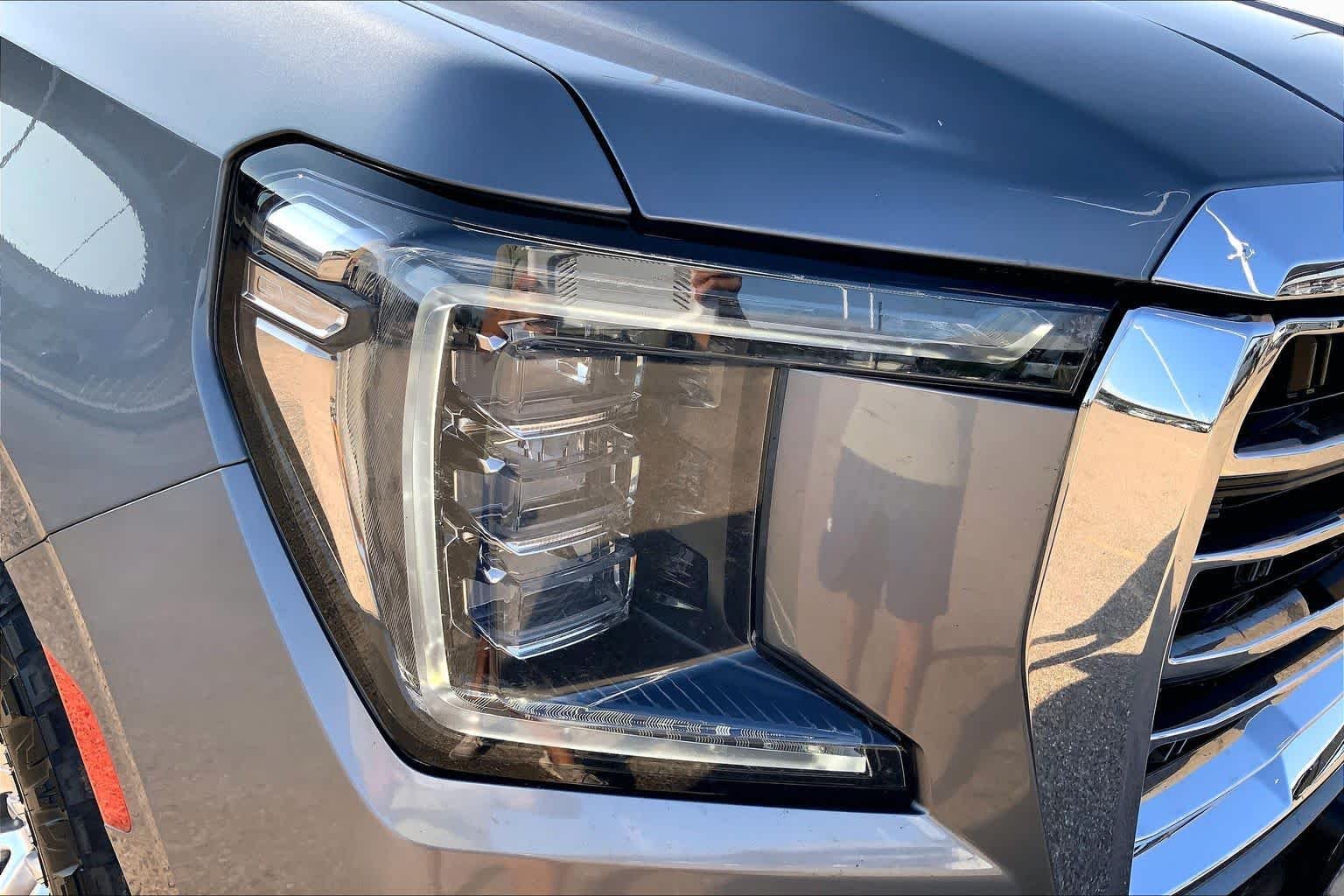 Used 2022 Satin Steel Metallic GMC SLT image 28