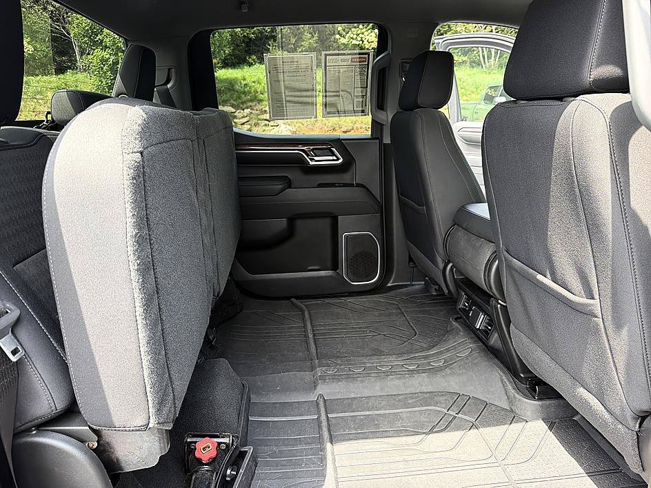 Used 2023 Sterling Gray Metallic Chevrolet LT image 20