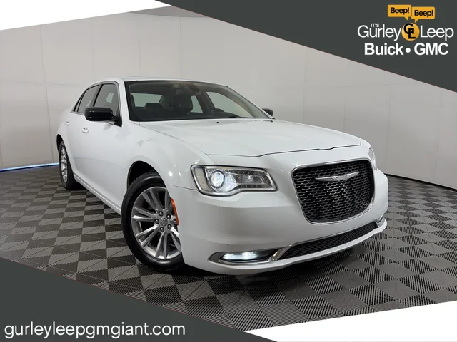 2017 Chrysler 300 Limited