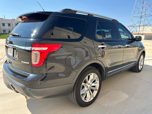 Used 2014 Black Ford Limited image 5