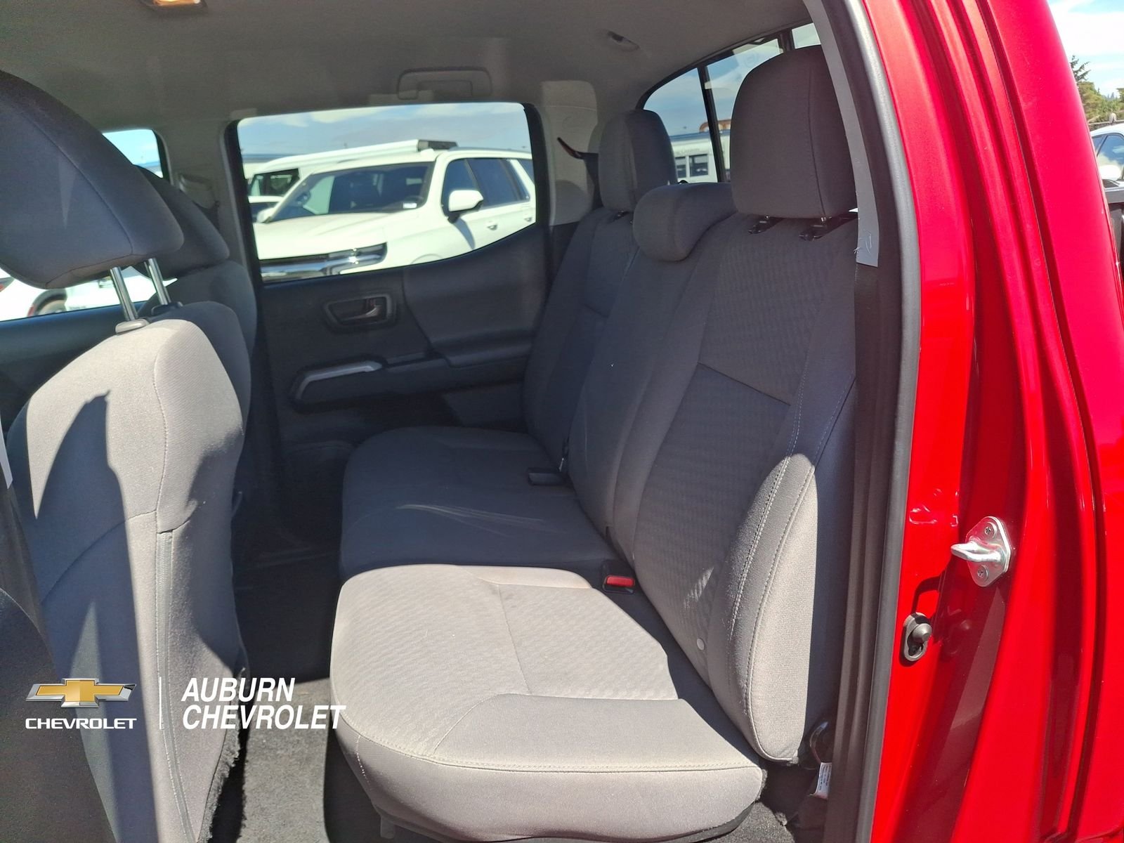2023 Toyota Tacoma SR5 - Photo 18