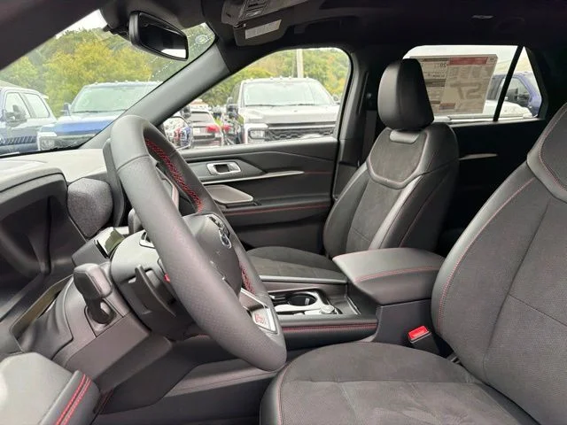 New 2026 Agate Black Metallic Ford ST image 18