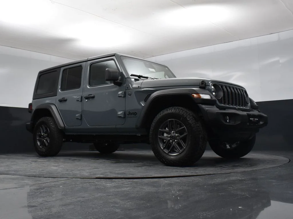 New 2026 Anvil Clearcoat Jeep Sport S image 25