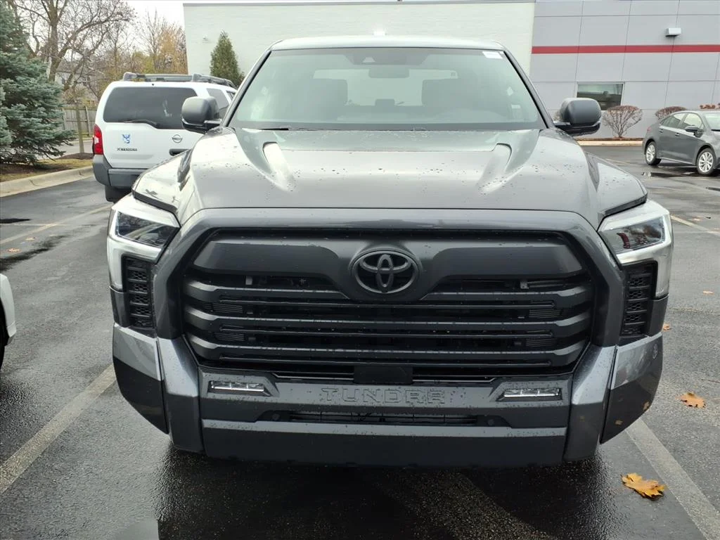 2026 Toyota Tundra SR5 - Photo 8