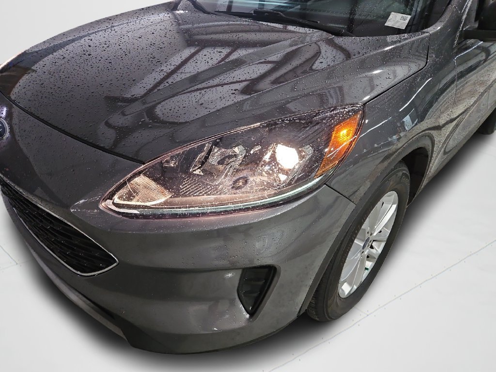 Used 2022 Gray Ford SE image 25