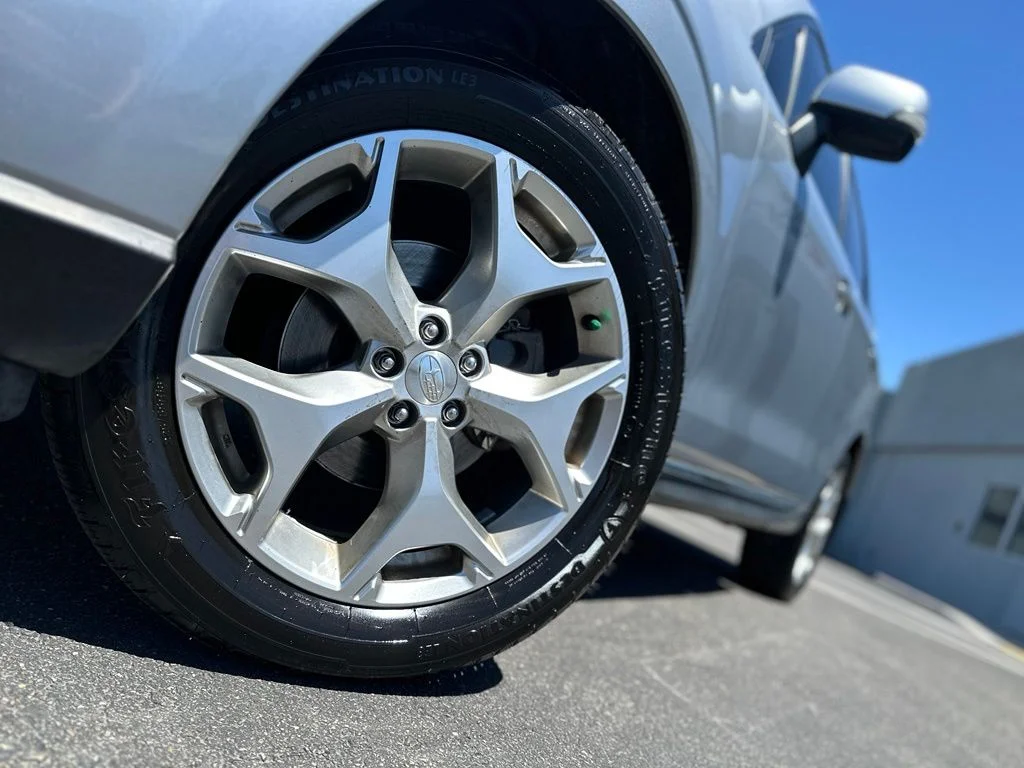 Used 2015 Silver Subaru 2.5i Touring image 3