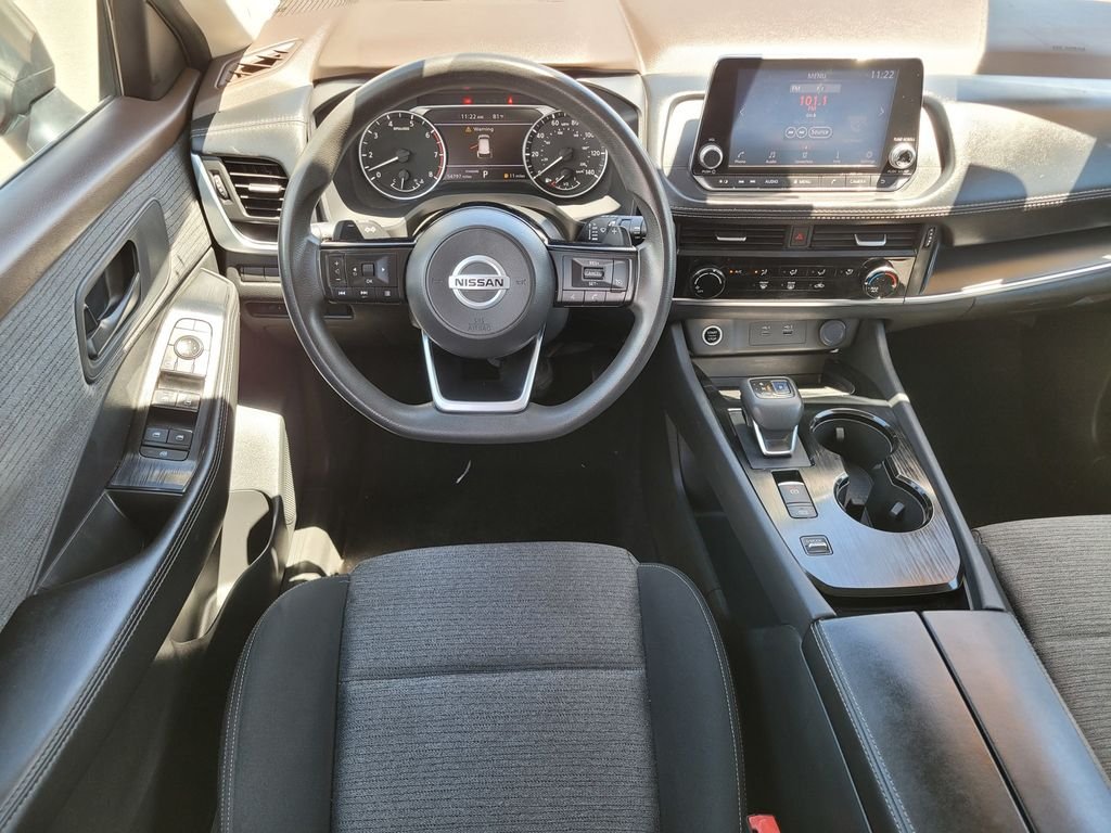 Used 2021 Red Nissan S image 13