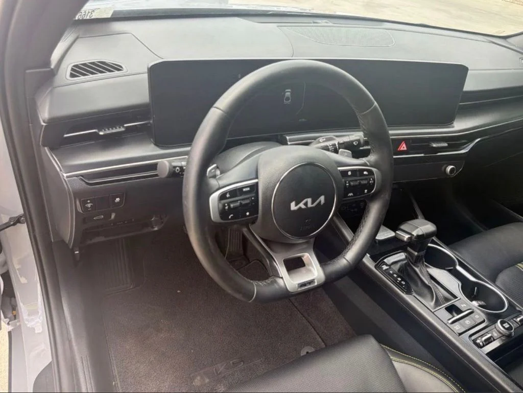 Used 2026 Gray Kia GT image 5