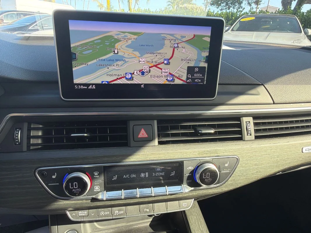 Used 2018 Silver Audi 2.0T Premium image 16