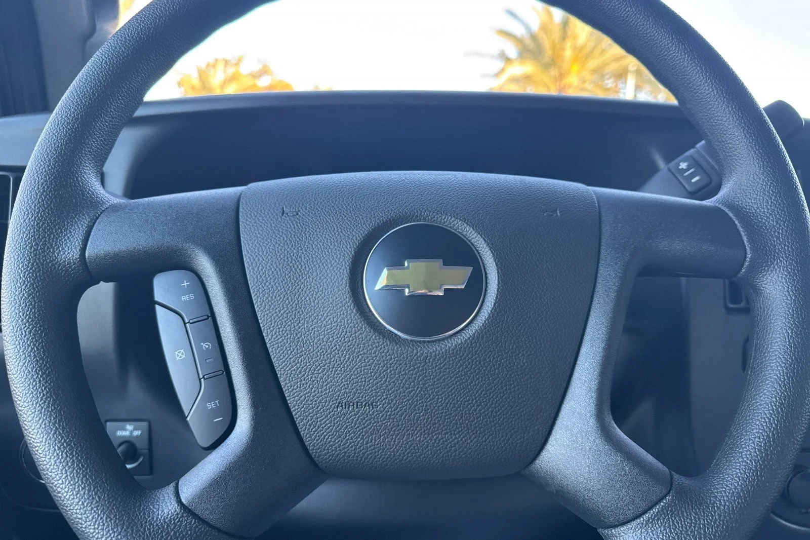 2025 Chevrolet Express Cargo Work Van - Photo 20