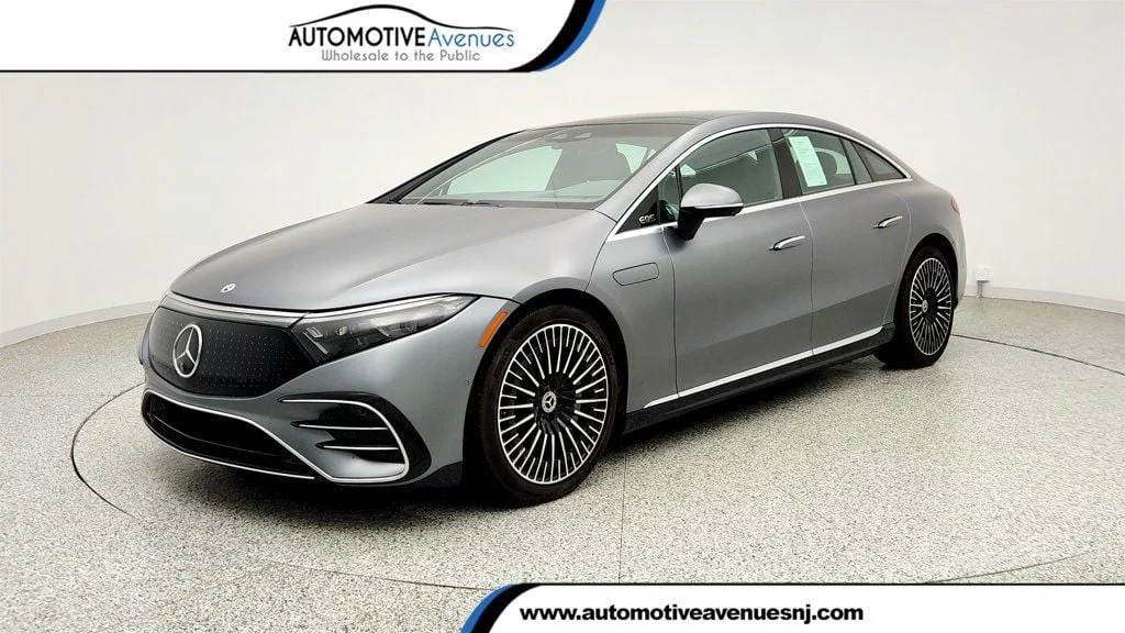2022 Mercedes-Benz EQS's photo