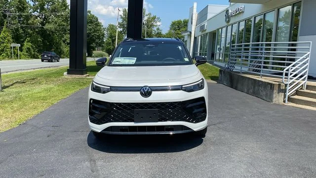 New 2026 White/off-white Volkswagen 2.0T SE R-Line Black image 2