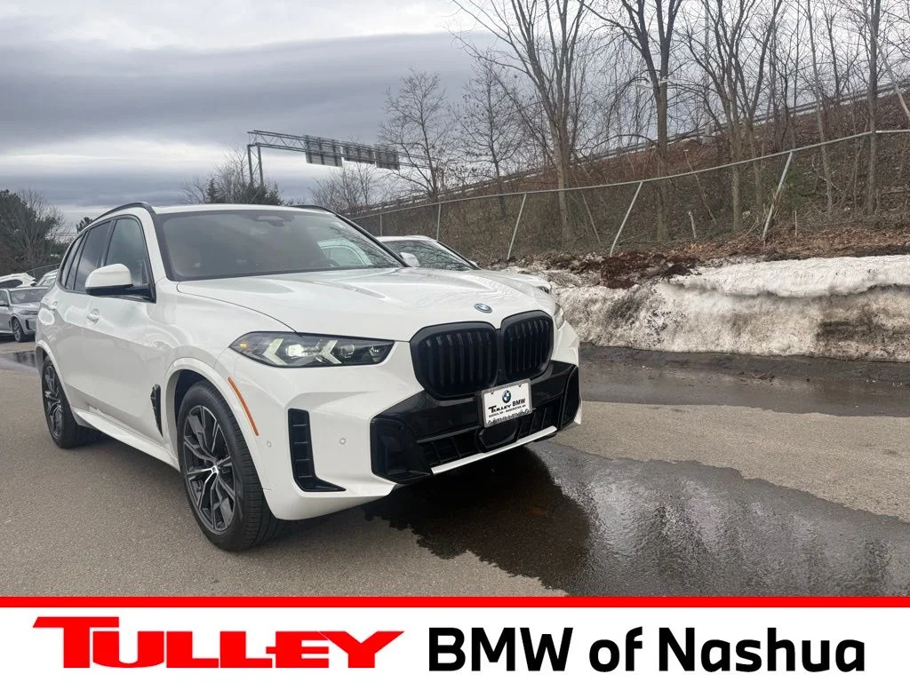 2026 BMW X5 xDrive50e's photo