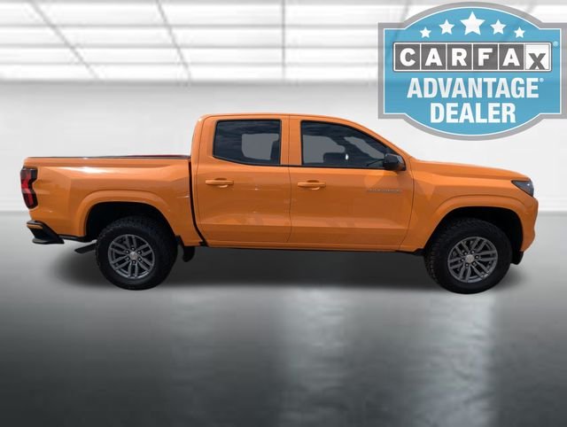 Used 2025 Sunrise Orange Chevrolet WT/LT image 29