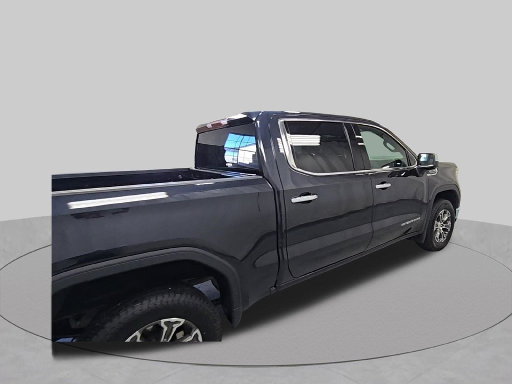 2025 GMC Sierra 1500 SLT - Photo 11