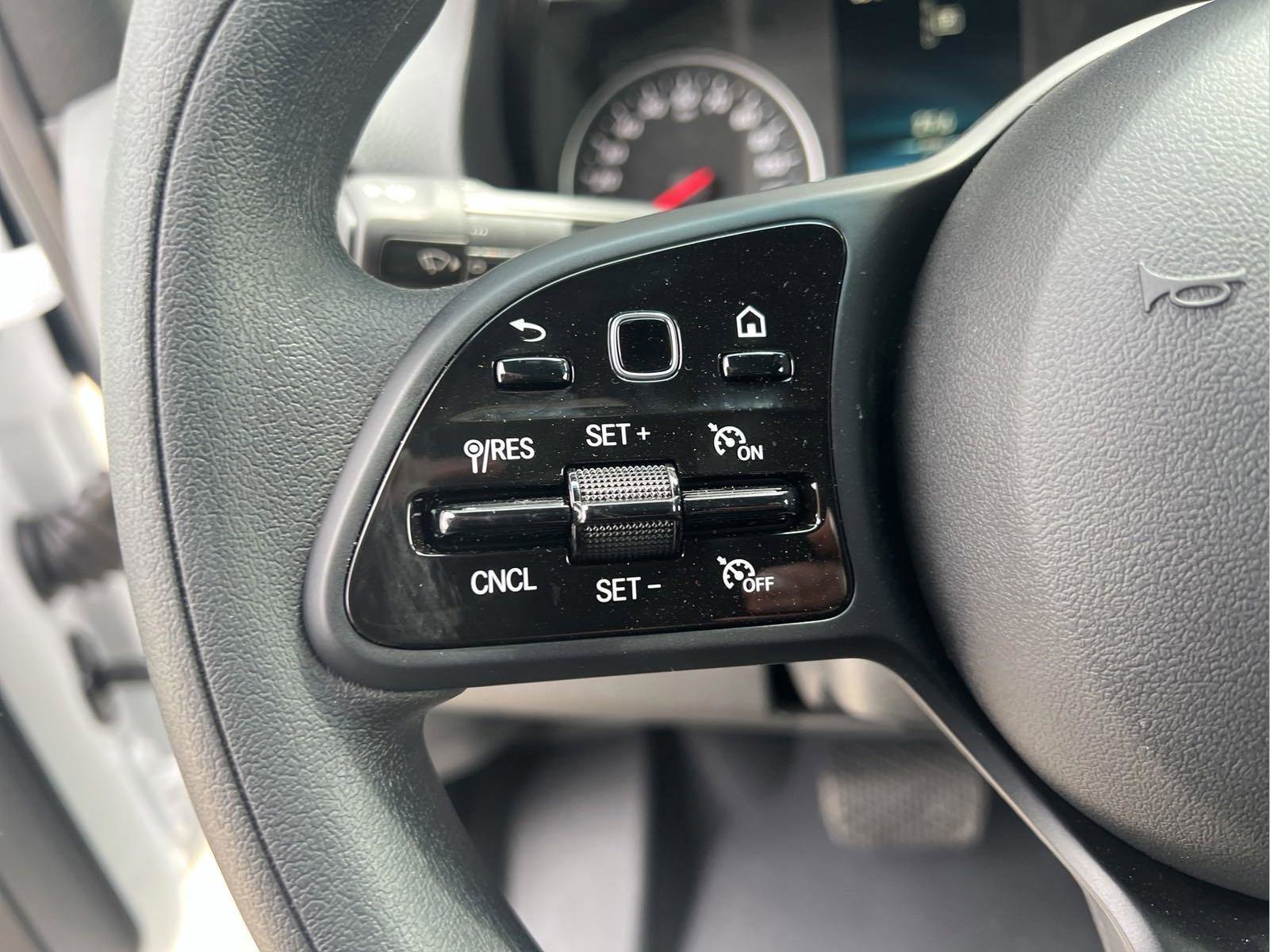 Used 2024 Arctic White Mercedes-Benz  image 29