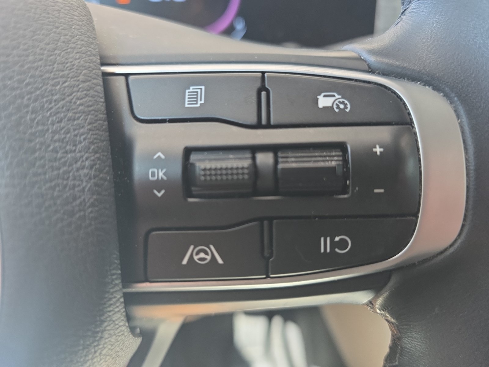 Certified Used 2024 Steel Gray Kia EX image 23