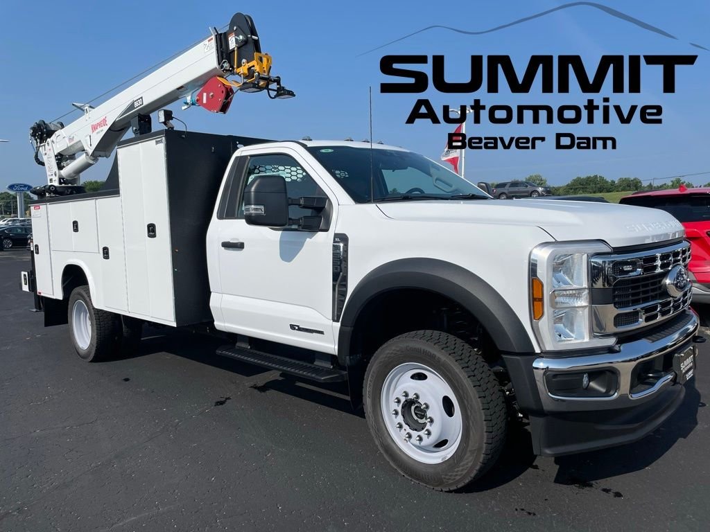 2025 Ford F-550 Super Duty Chassis Cab