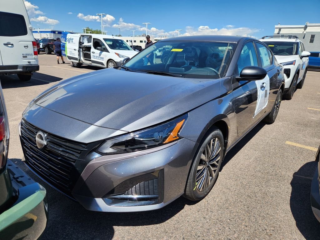 New 2026 Gray Nissan 2.5 SV image 3