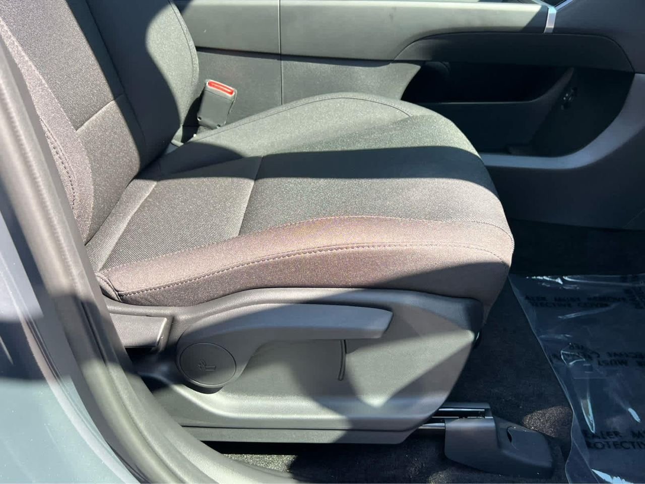 New 2026 Ecotronic Gray Hyundai SE image 18