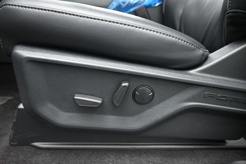 New 2026 Avalanche Ford Lariat image 10