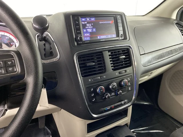 Used 2018 Blue Dodge SE image 25