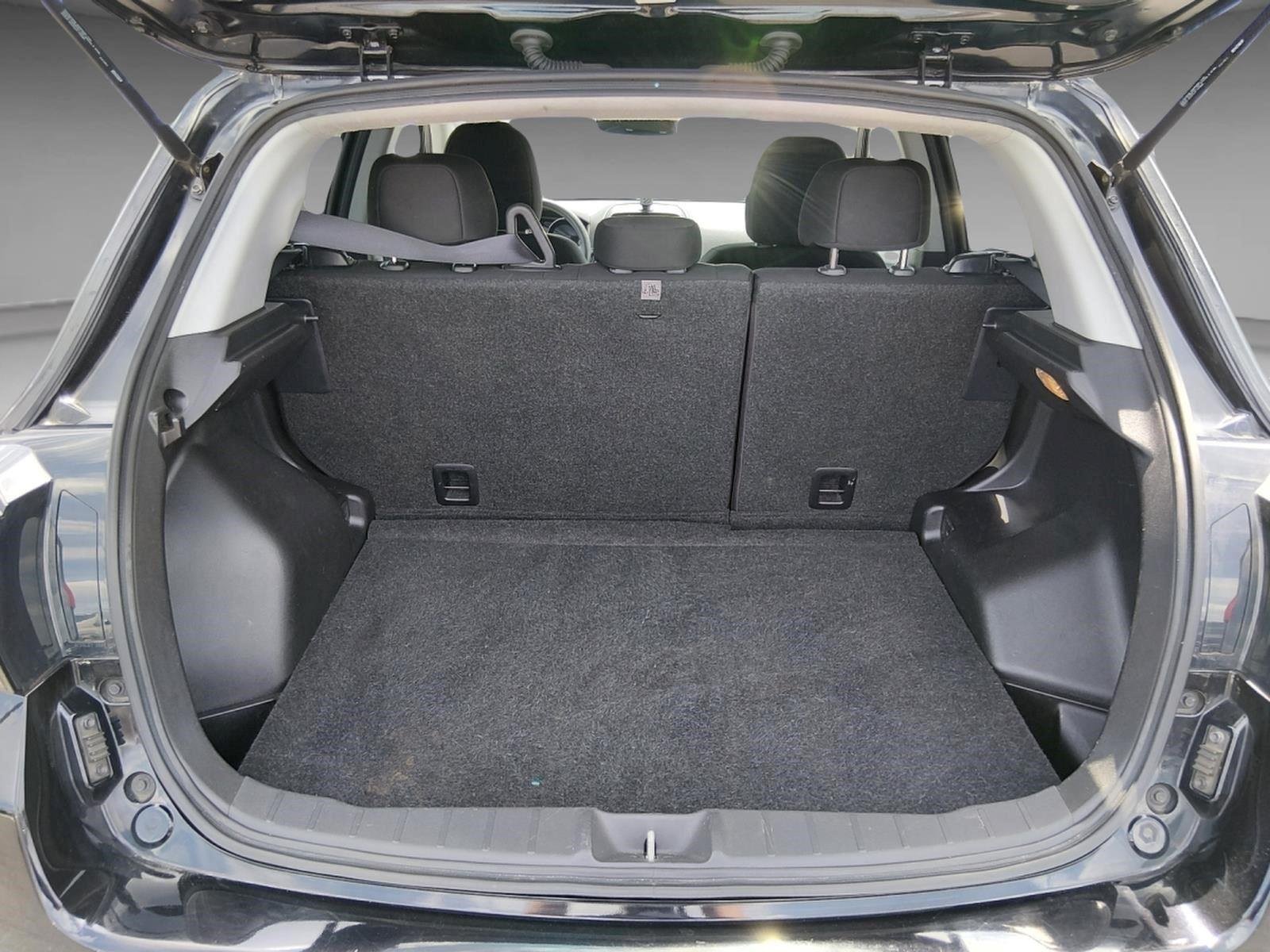 Used 2022 Labrador Black Pearl Mitsubishi LE image 18