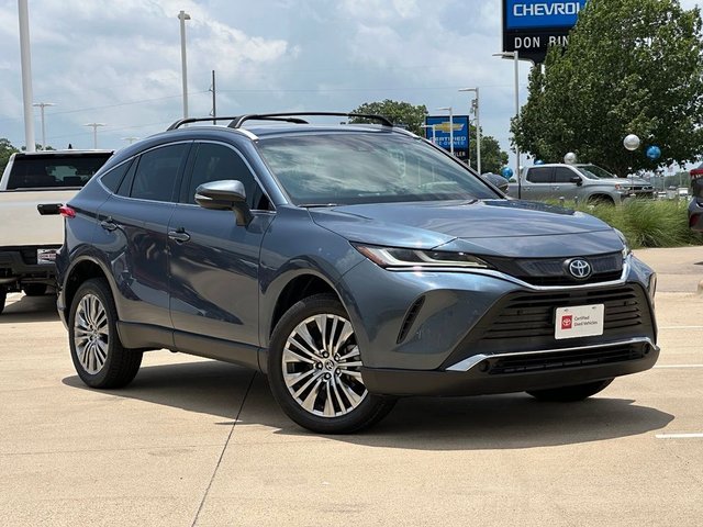 2022 Toyota Venza XLE