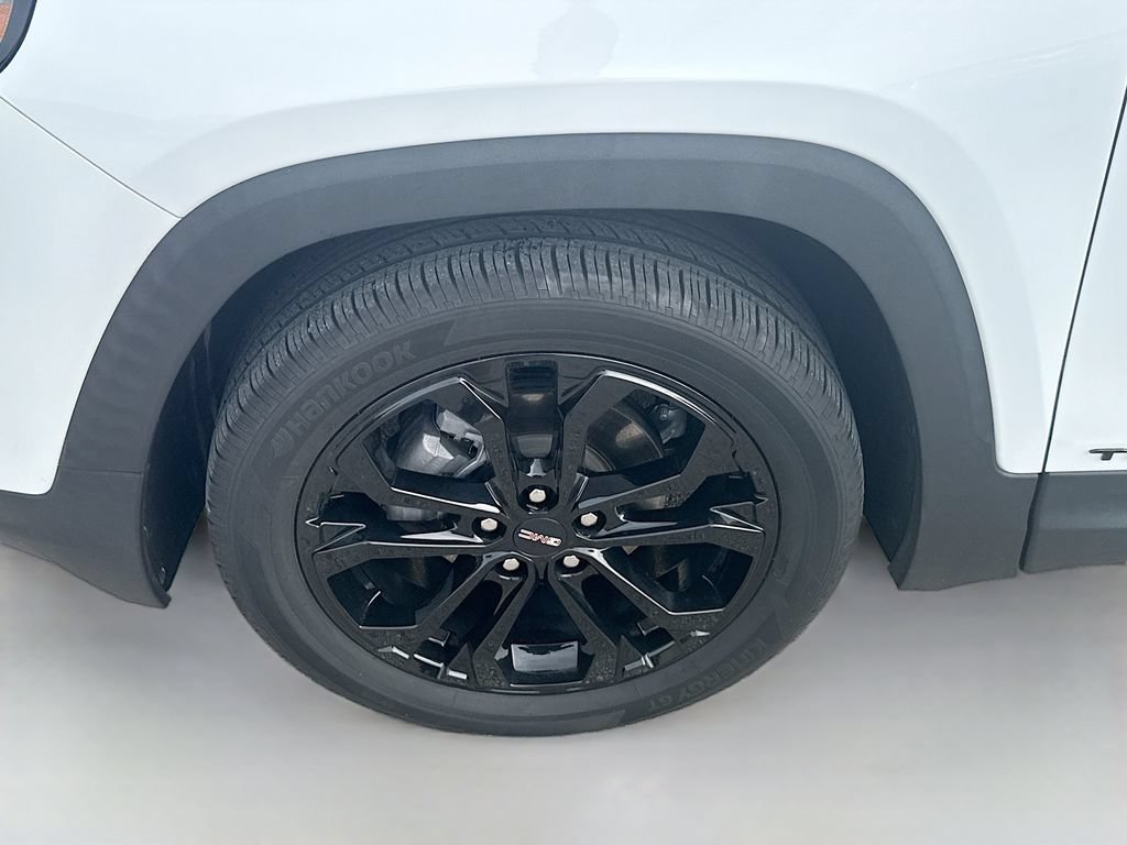 Certified Used 2022 Summit White GMC SLT image 34