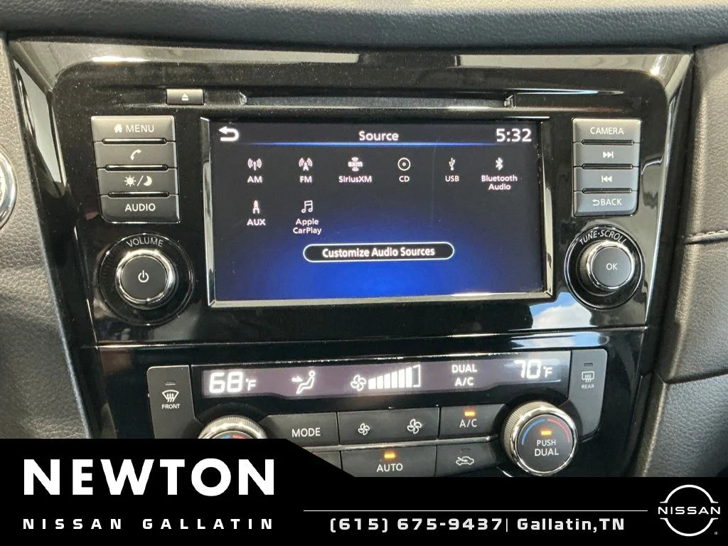 Used 2020 Brilliant Silver Metallic Nissan SV image 24